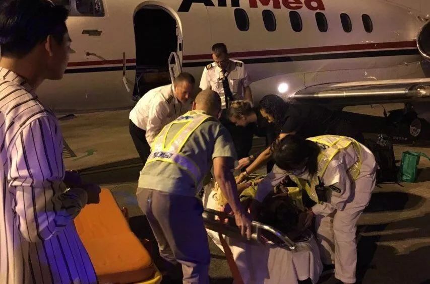 到丘北县机场急救接送